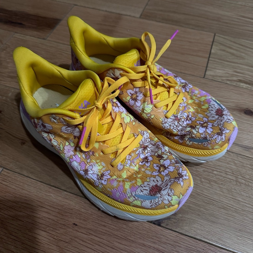 Women’s free people flower Clifton hokas